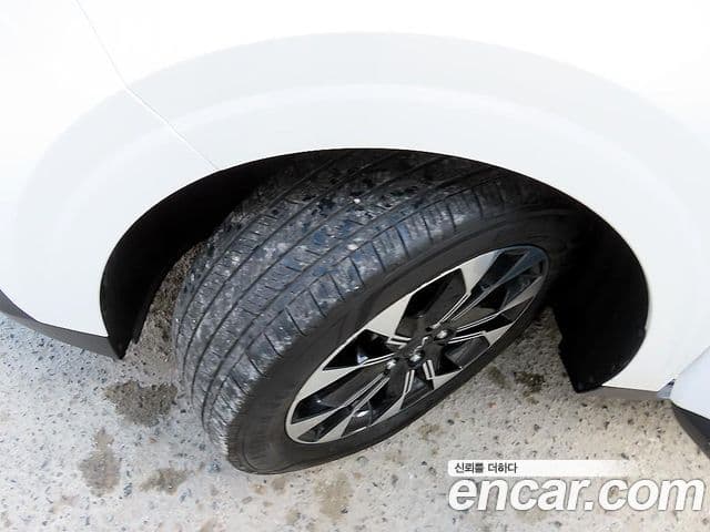 Kia Carnival 2022 — фото 19 из 20