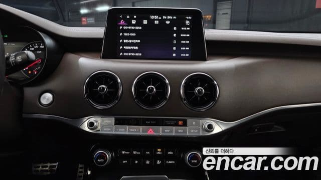 Kia Stinger 2018 — Фото 15/20