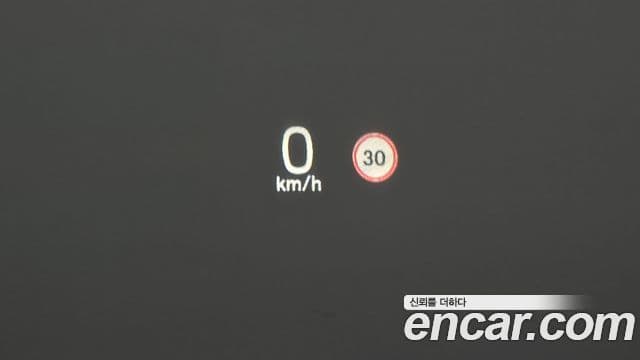 Volvo XC60 2020 — ფოტო 17/20