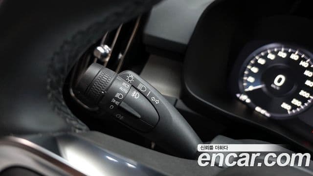 Volvo XC40 2022 — Şəkil 18/20