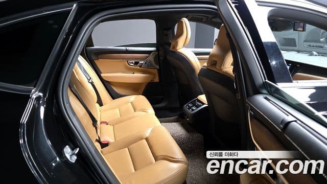 Volvo S90 2019 — Şəkil 12/20