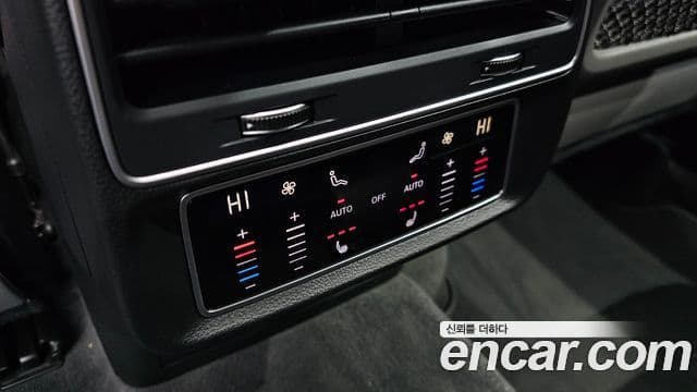 Audi Q7 2022 — Фото 17/20
