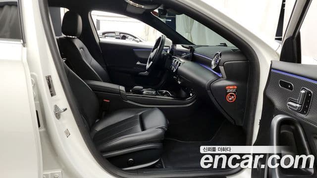 Mercedes-Benz A-Class 2023 — фото 11 из 20