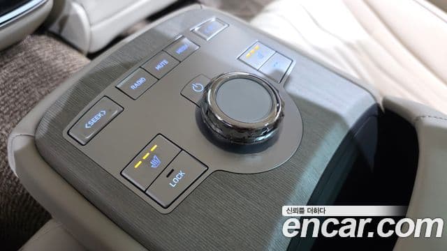 Genesis Electrified G80 2025 — ფოტო 17/20