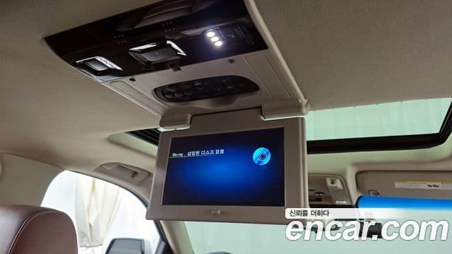 Cadillac Escalade 2018 — Фото 18/20