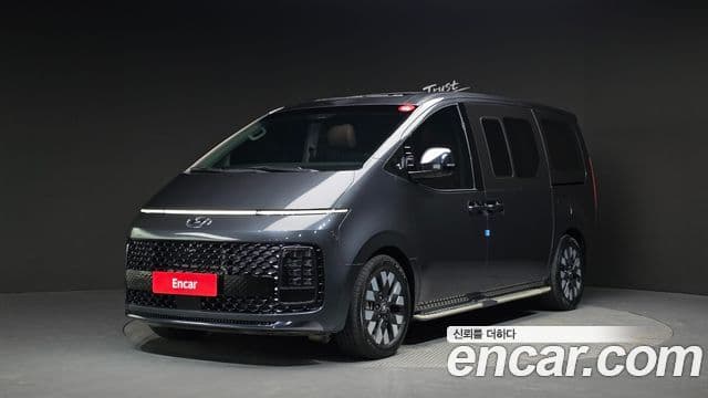Hyundai Staria 2022 — Фото 1/20