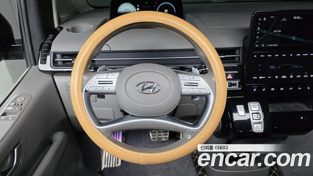 Hyundai Staria 2022 — Фото 13/20