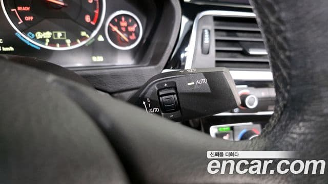 BMW 3 Series 2018 — Şəkil 20/20