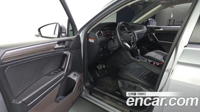 Volkswagen Tiguan Allspace 2022 — Photo 4/20