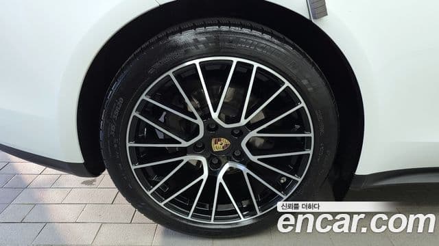 Porsche Panamera 2018 — Şəkil 4/20