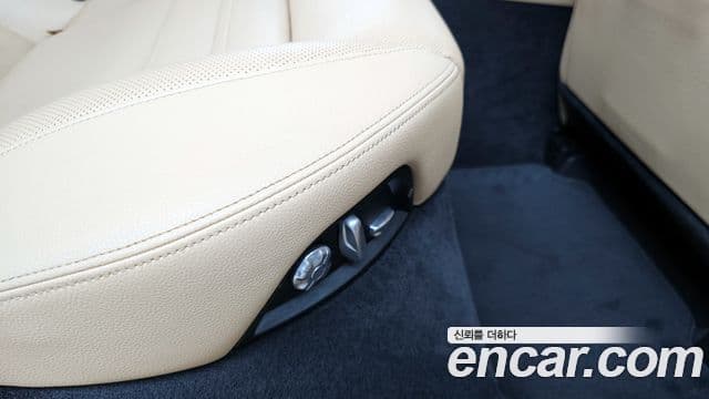 Porsche Panamera 2018 — Photo 2/35