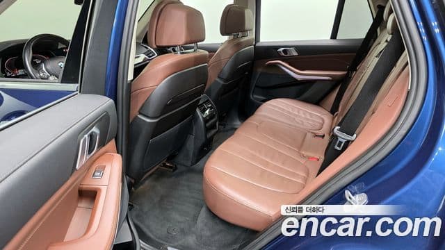 BMW X5 2020 — Photo 29/30