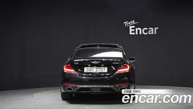 Genesis G70 2018 — ფოტო 4/20