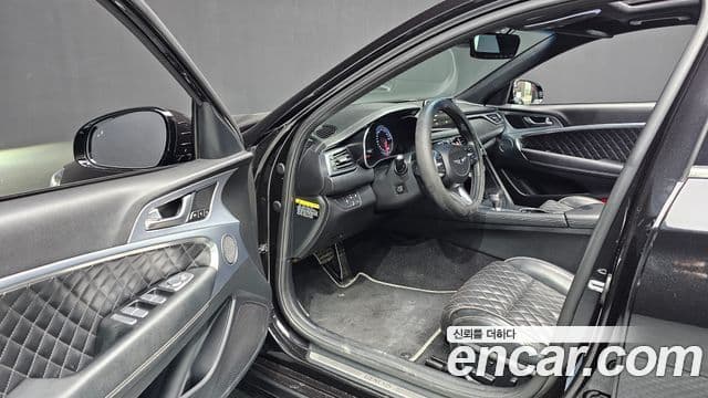 Genesis G70 2018 — ფოტო 10/20