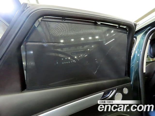 Genesis GV80 2021 — ფოტო 13/20