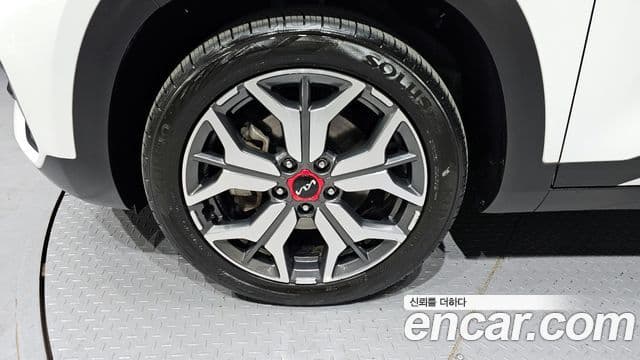 Kia Seltos 2021 — ფოტო 5/20