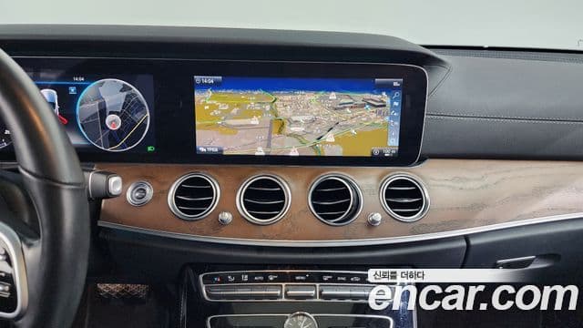 Mercedes-Benz E-Class 2019 — ფოტო 12/20