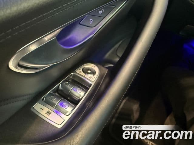 Mercedes-Benz E-Class 2022 — фото 13 из 20