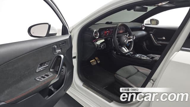 Mercedes-Benz A-Class 2024 — Şəkil 9/20