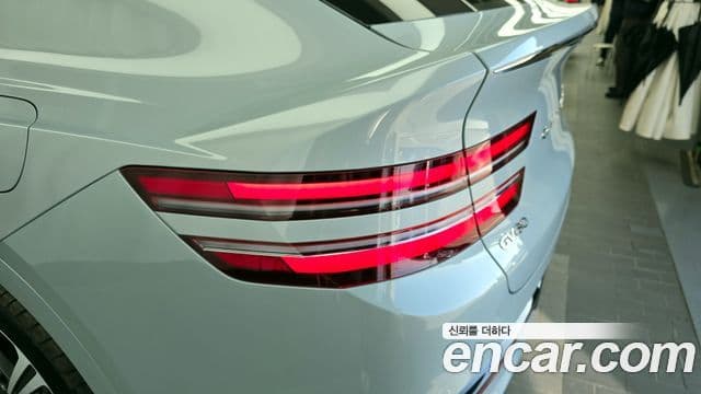 Genesis GV80 Coupe 2024 — Photo 32/34