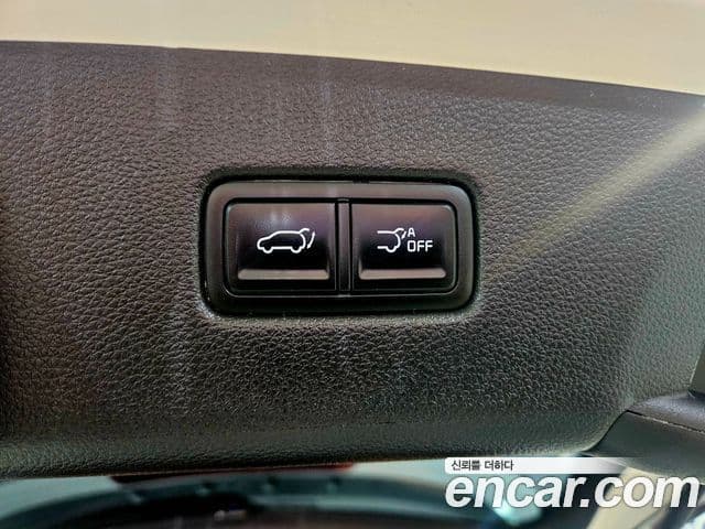 Kia Carnival 2023 — фото 5 из 20