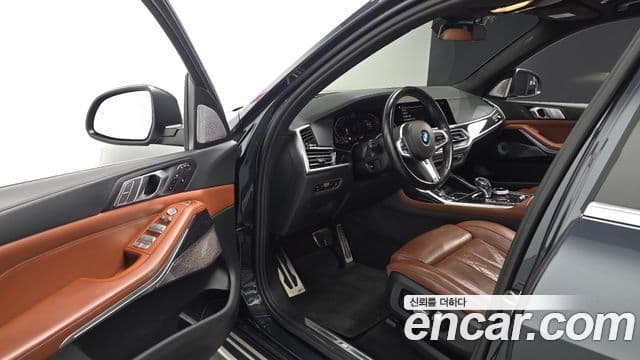 BMW X7 2022 — ფოტო 5/20