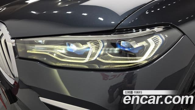 BMW X7 2022 — ფოტო 12/20