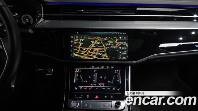 Audi A8 2020 — ფოტო 15/20