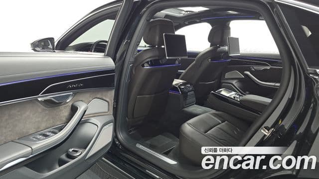 Audi A8 2020 — фото 19 из 20