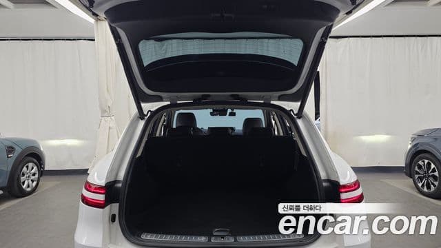 Genesis GV70 2022 — фото 20 из 20