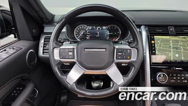 Land Rover Discovery 5 2023 — Фото 13/20