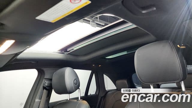 Mercedes-Benz GLC-Class 2020 — Şəkil 19/20