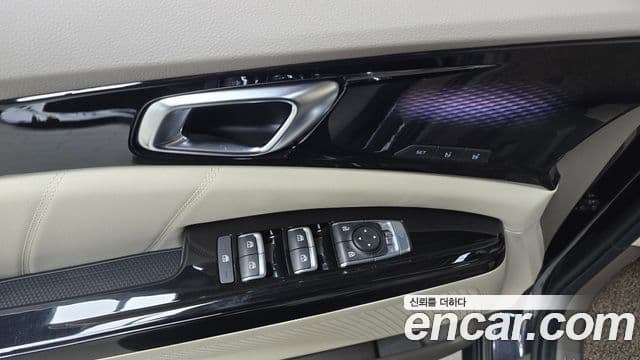 Kia Carnival 2022 — Şəkil 16/20