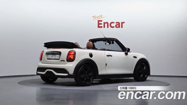 Mini Cooper S Convertible 2022 — ფოტო 2/20