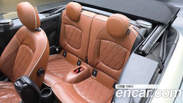 Mini Cooper S Convertible 2022 — фото 11 из 20