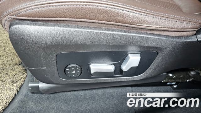 BMW X4 2021 — Photo 29/34