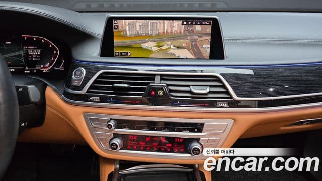 BMW 7 Series 2020 — ფოტო 14/20