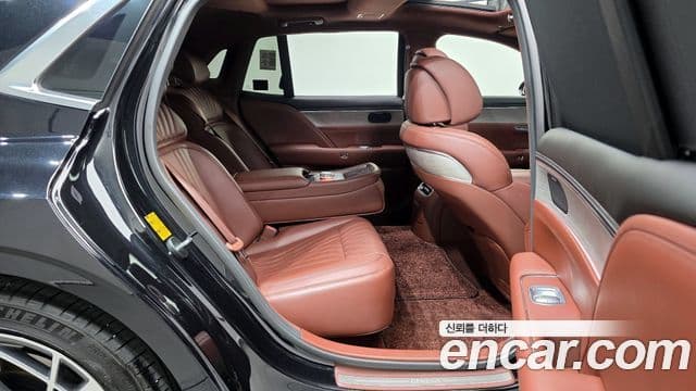 Genesis G90 2022 — ფოტო 33/36