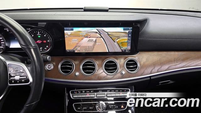 Mercedes-Benz E-Class 2019 — Фото 14/20