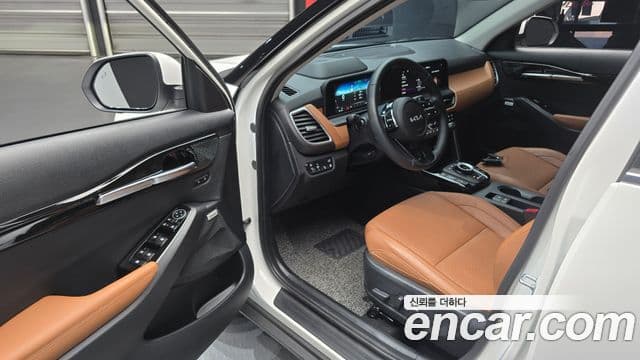 Kia Seltos 2025 — ფოტო 10/20