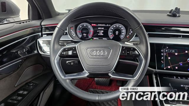 Audi A8 2021 — Şəkil 13/20