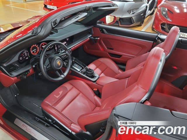 Porsche 911 2020 — Photo 13/20