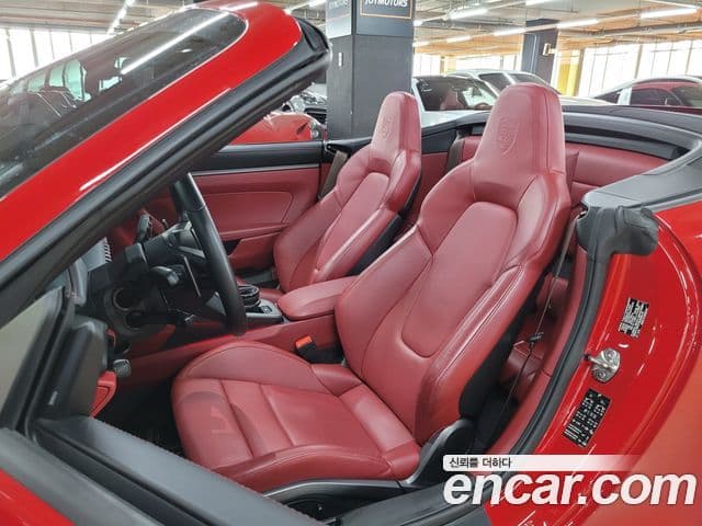 Porsche 911 2020 — Photo 9/20