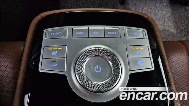 Genesis Electrified G80 2021 — ფოტო 19/20