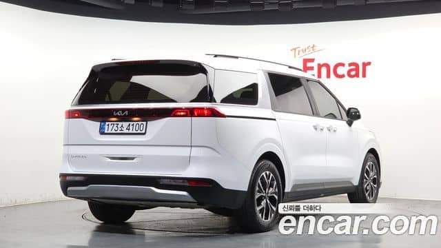Kia Carnival, 2022