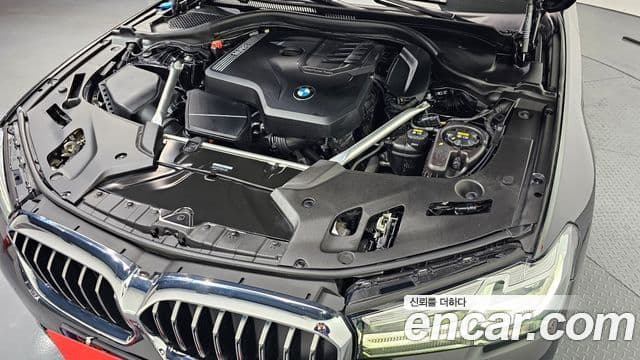 BMW 5 Series 2022 — ფოტო 6/20