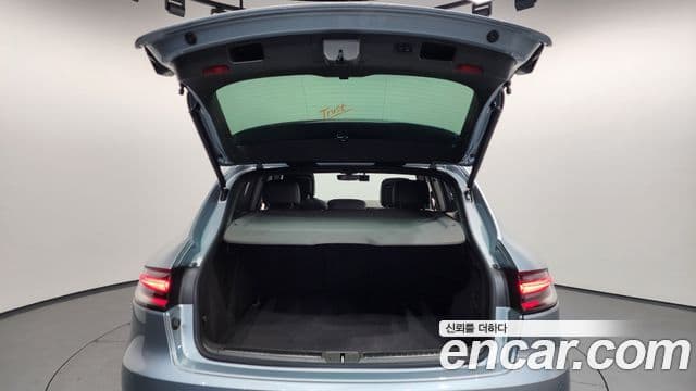Porsche Macan 2021 — Şəkil 20/20