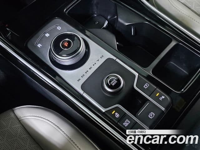Kia Sorento 2022 — Фото 10/20