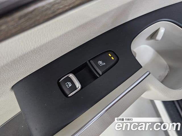Kia Sorento 2022 — Фото 16/20