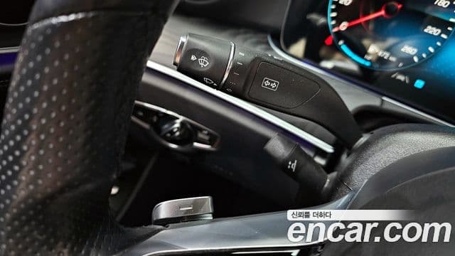 Mercedes-Benz E-Class 2020 — фото 17 из 20